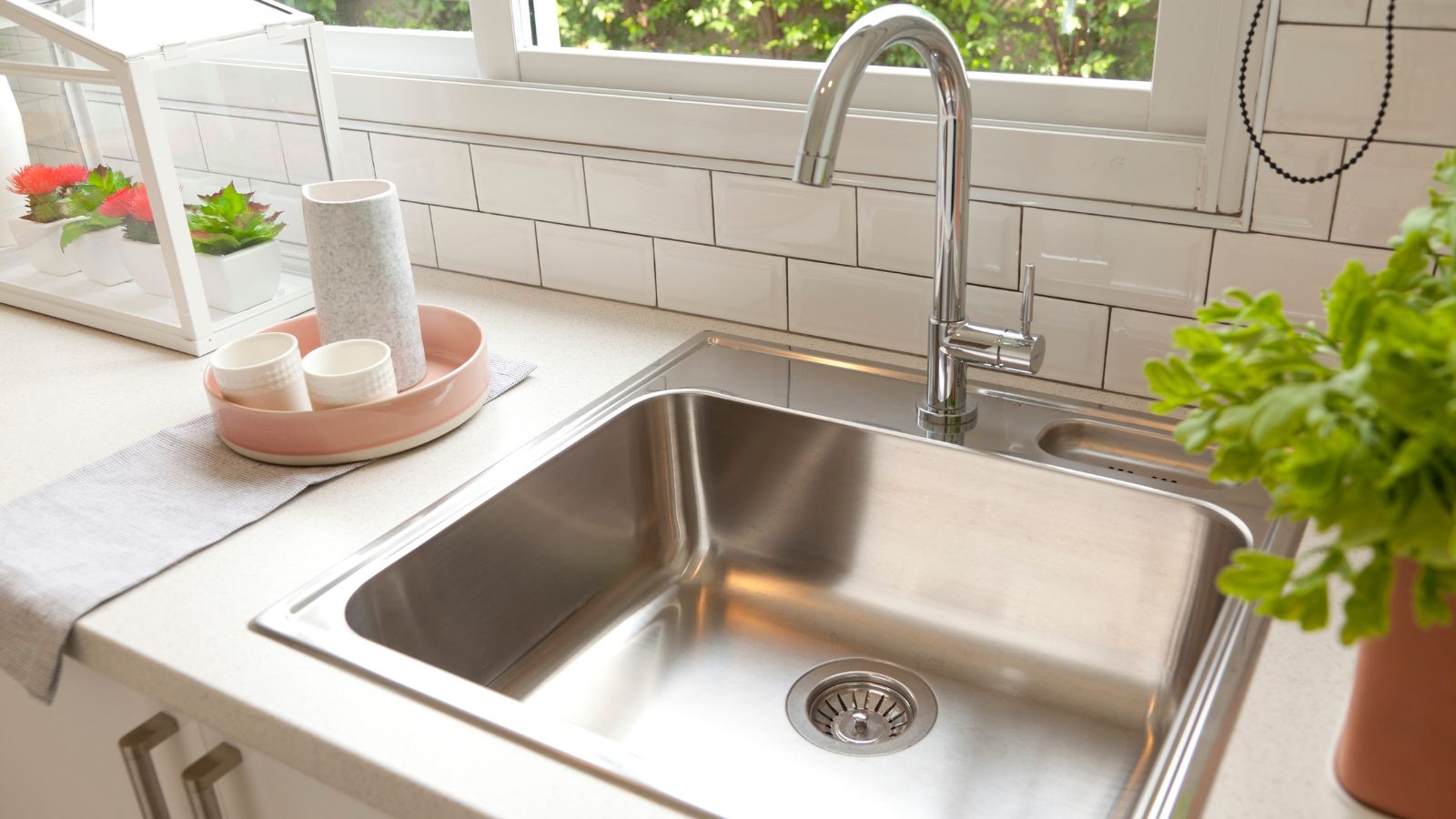 Modern Kitchen Sink Design Ideas That Instantly Upgrade Your Space